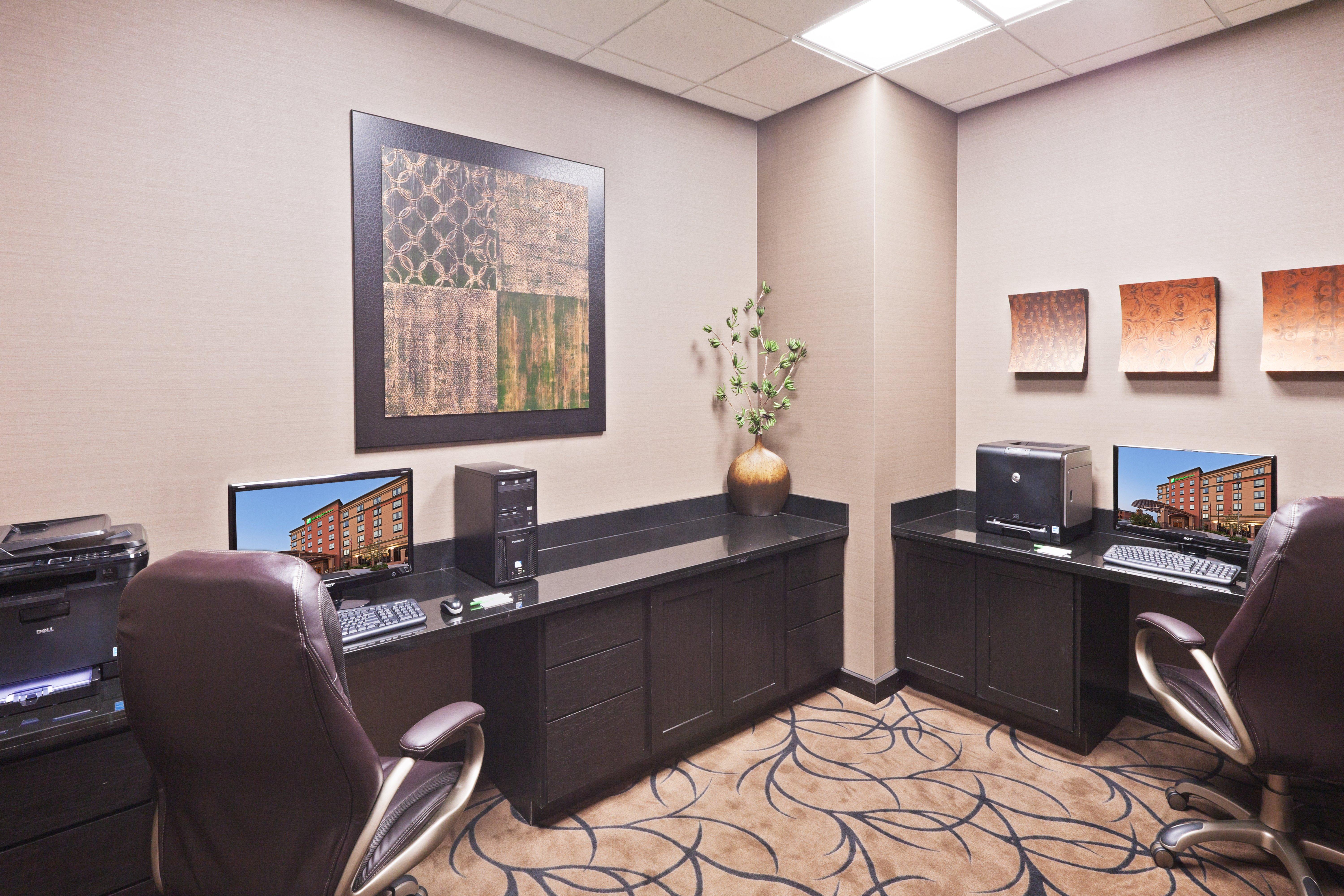 Holiday Inn Hotel & Suites Tulsa South By Ihg Esterno foto