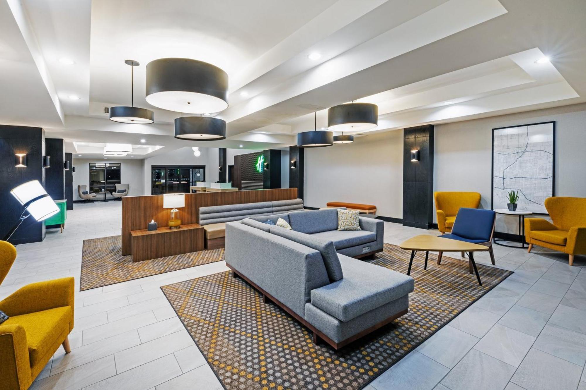 Holiday Inn Hotel & Suites Tulsa South By Ihg Esterno foto