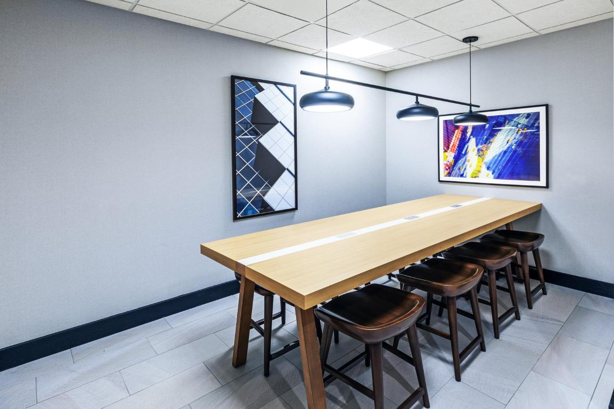 Holiday Inn Hotel & Suites Tulsa South By Ihg Esterno foto